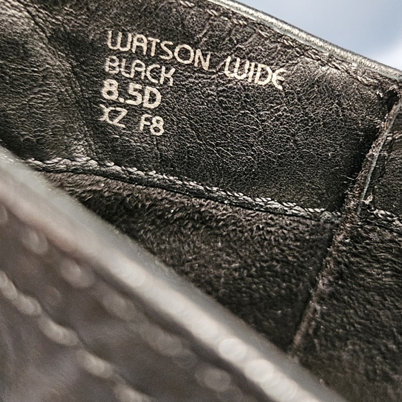 Earth 'Watson' Black Booties - Picture 8 of 9